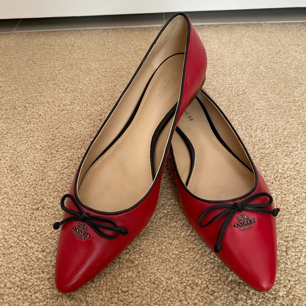 Coach flats